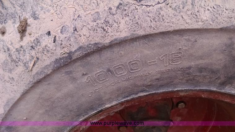 image for item AX9473 1972 International 1066 Turbo tractor