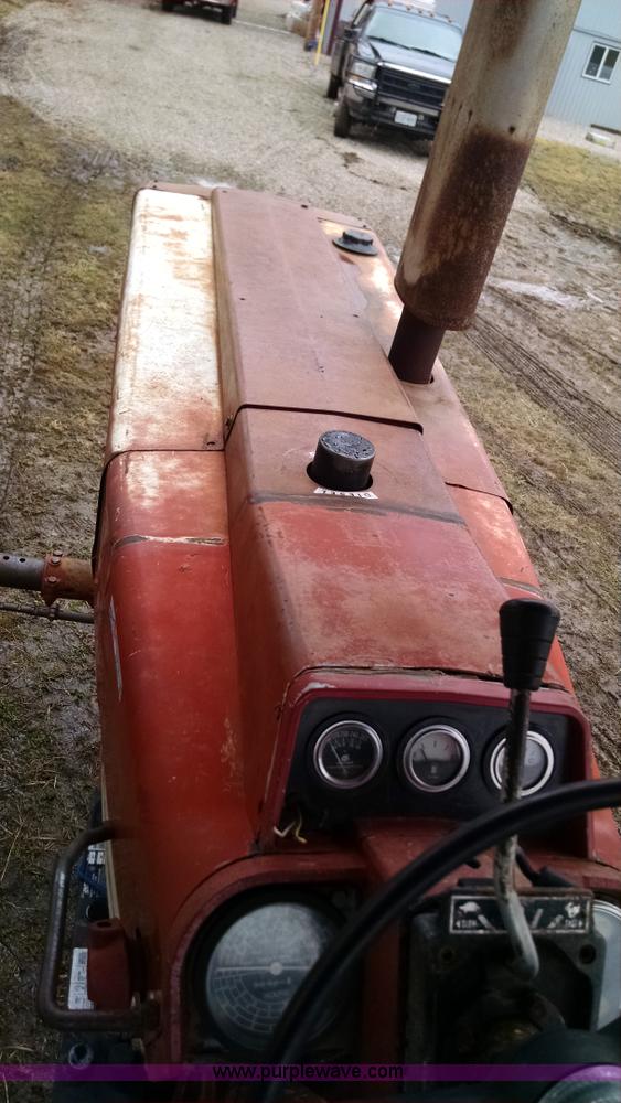 image for item AX9473 1972 International 1066 Turbo tractor