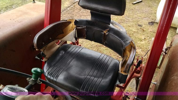 image for item AX9473 1972 International 1066 Turbo tractor