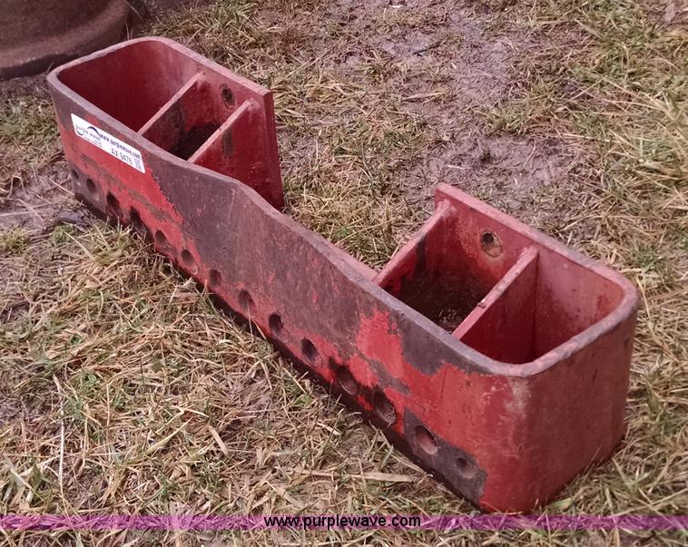 image for item AX9476 International front tractor weight bracket