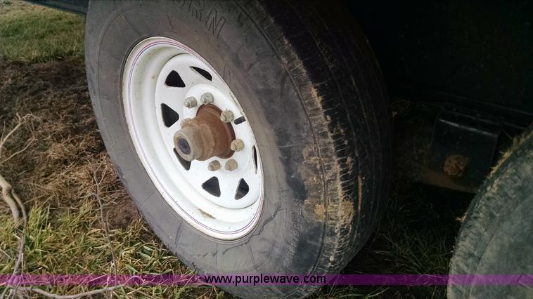 image for item AX9483 2007 PJ gooseneck trailer