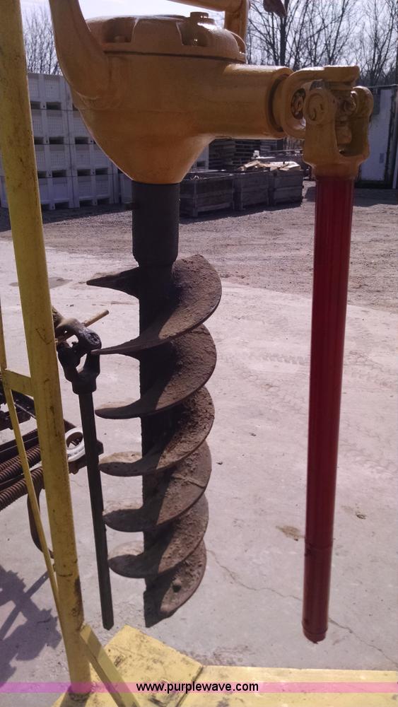 image for item AY9494 Danuser three point auger