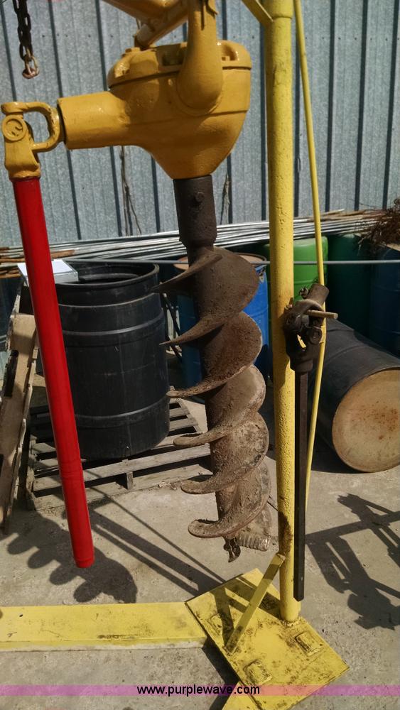 image for item AY9494 Danuser three point auger