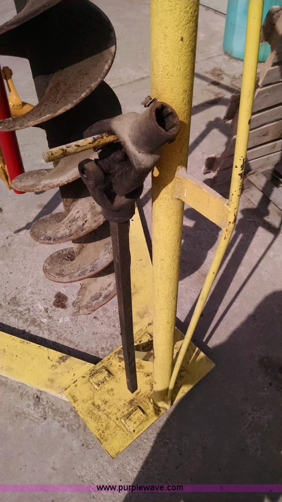 image for item AY9494 Danuser three point auger