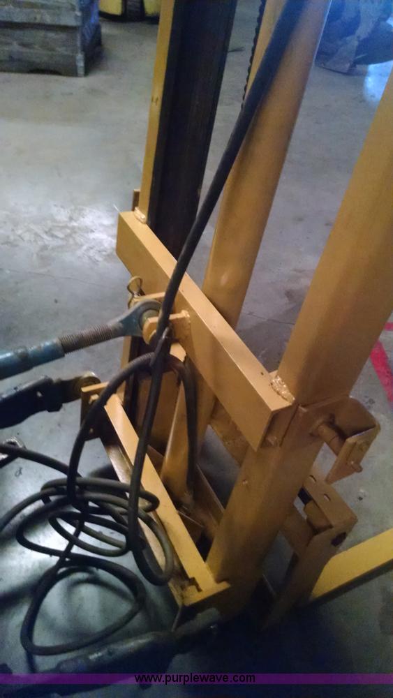 image for item AY9495 Century forklift attachment