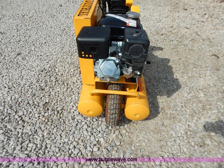 image for item BC9524 Titan air compressor