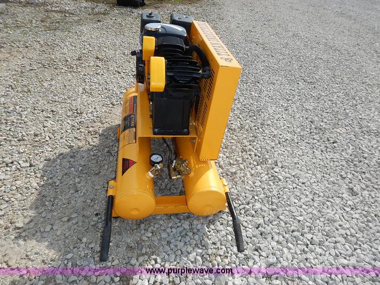 image for item BC9524 Titan air compressor