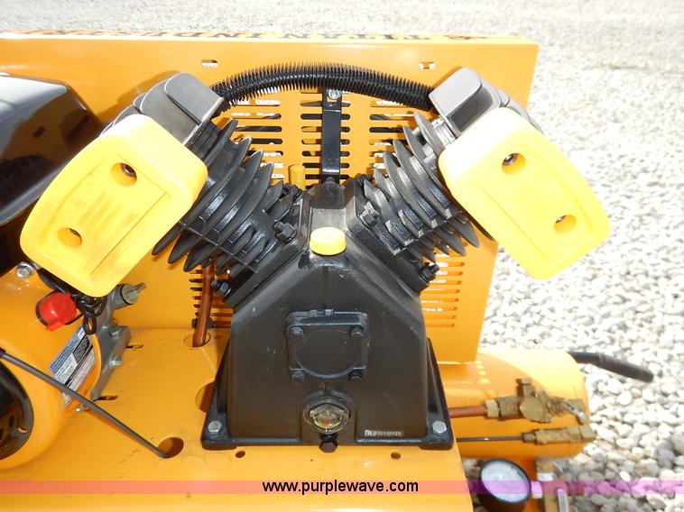 image for item BC9524 Titan air compressor