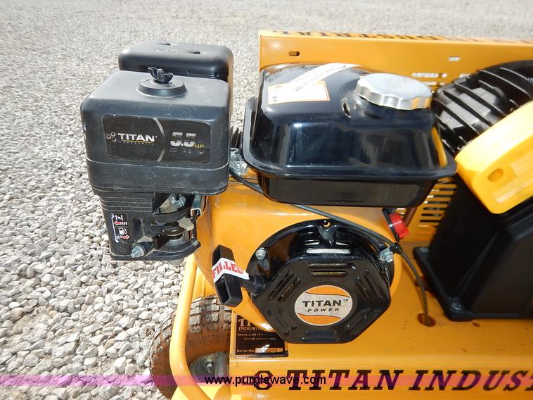 image for item BC9524 Titan air compressor