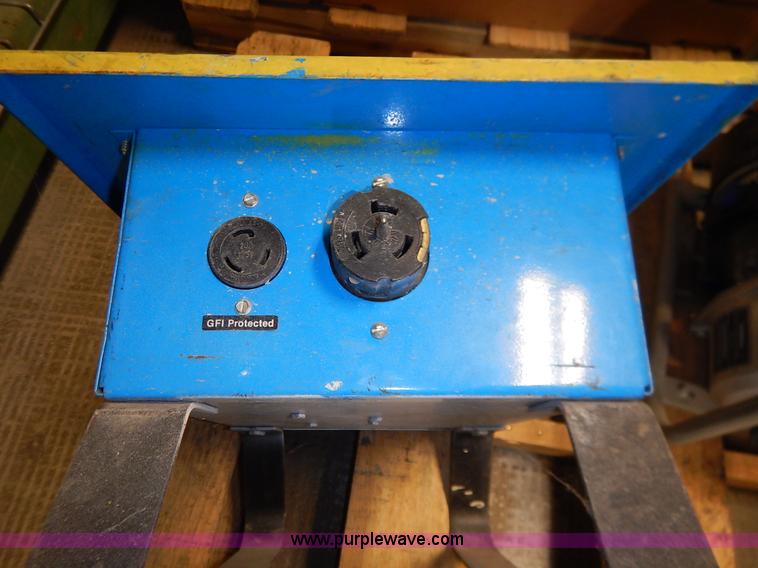 image for item BC9671 Assorted equipment