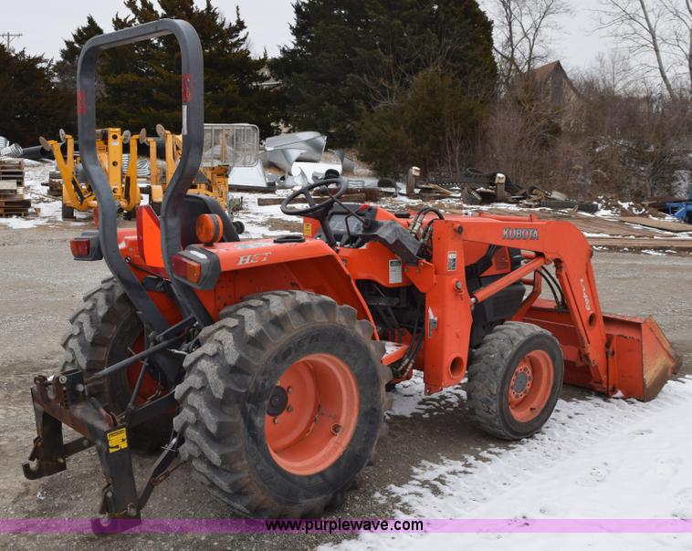 image for item E6224 Kubota L3400HST 4WD tractor