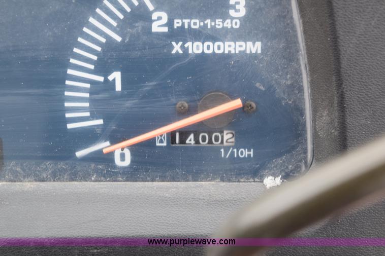 image for item E6224 Kubota L3400HST 4WD tractor