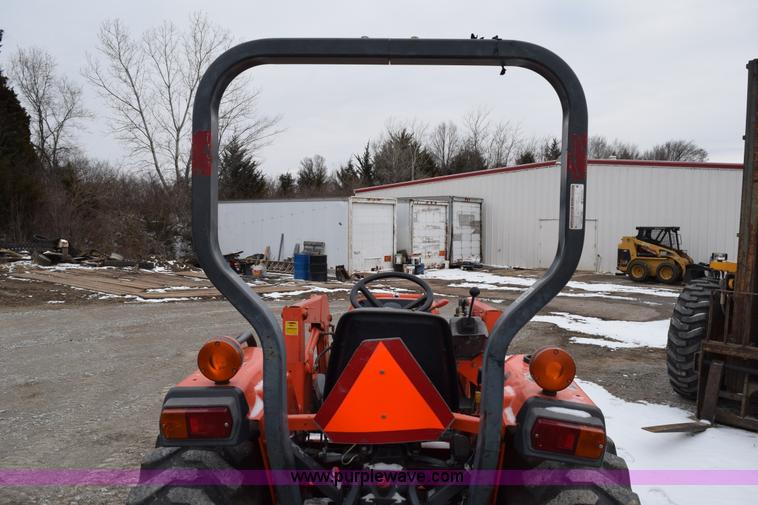 image for item E6224 Kubota L3400HST 4WD tractor