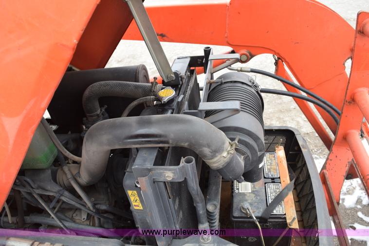 image for item E6224 Kubota L3400HST 4WD tractor