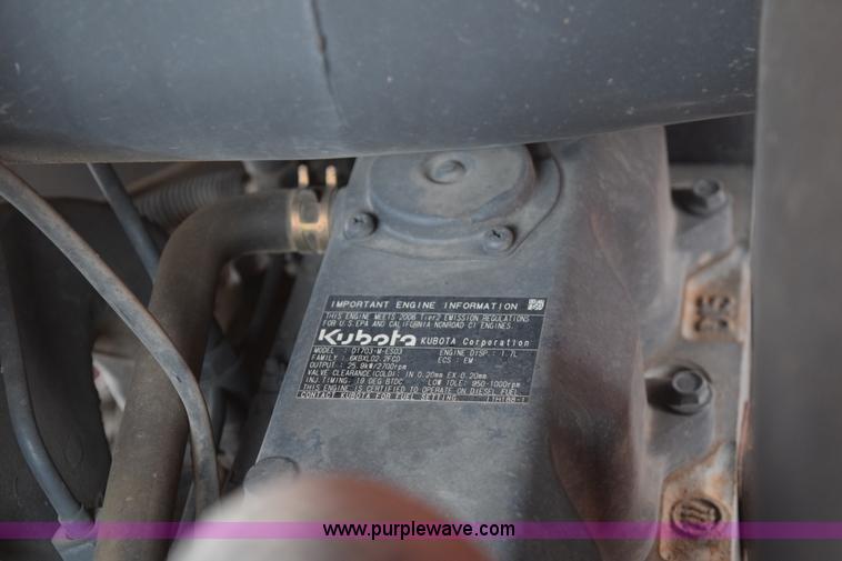 image for item E6224 Kubota L3400HST 4WD tractor