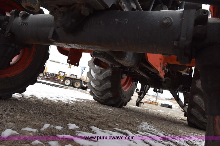 image for item E6224 Kubota L3400HST 4WD tractor