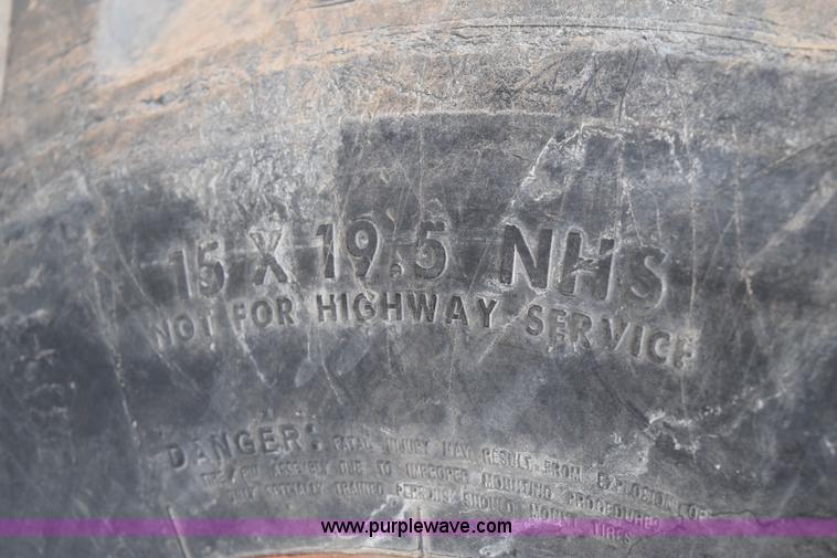 image for item E6224 Kubota L3400HST 4WD tractor