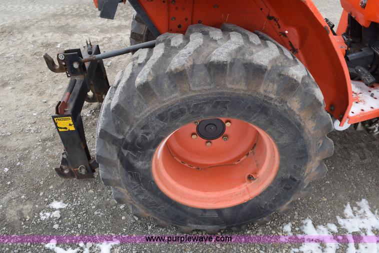 image for item E6224 Kubota L3400HST 4WD tractor