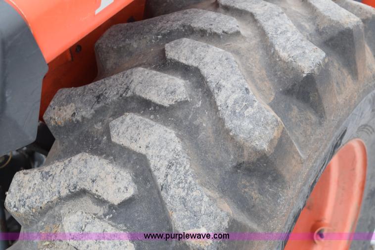 image for item E6224 Kubota L3400HST 4WD tractor