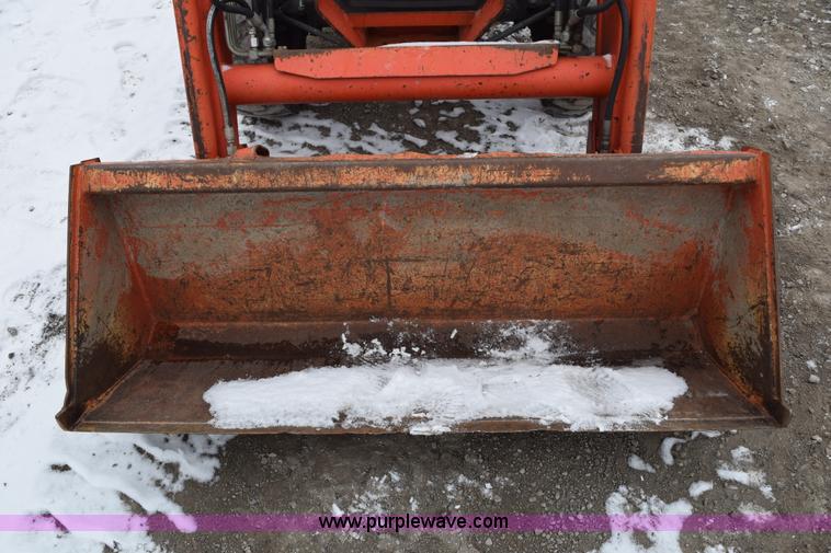 image for item E6224 Kubota L3400HST 4WD tractor