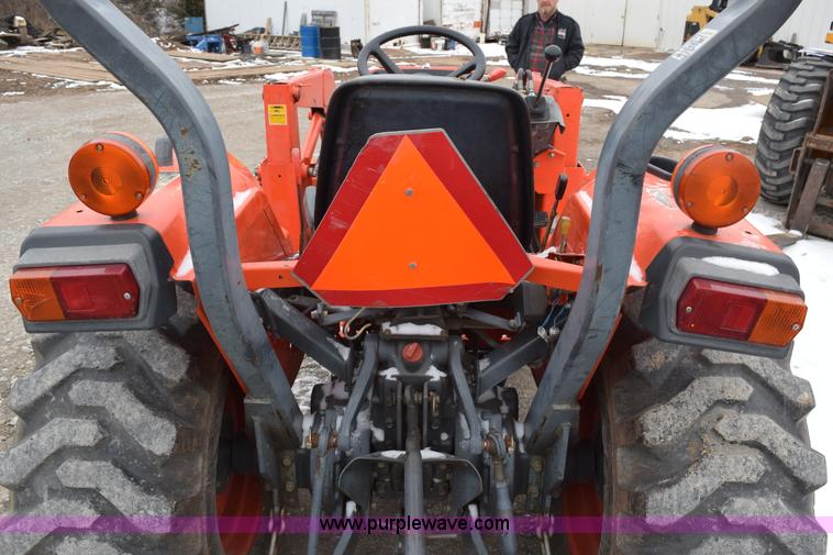 image for item E6224 Kubota L3400HST 4WD tractor