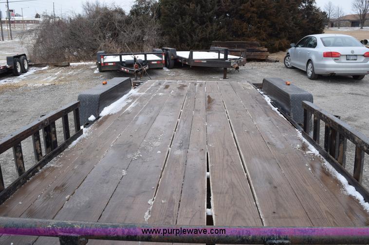 image for item E6225 2002 Utility trailer