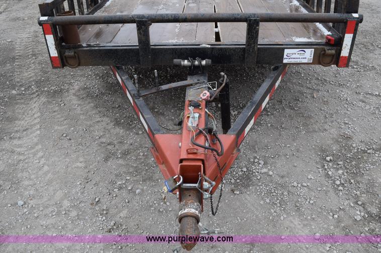 image for item E6225 2002 Utility trailer