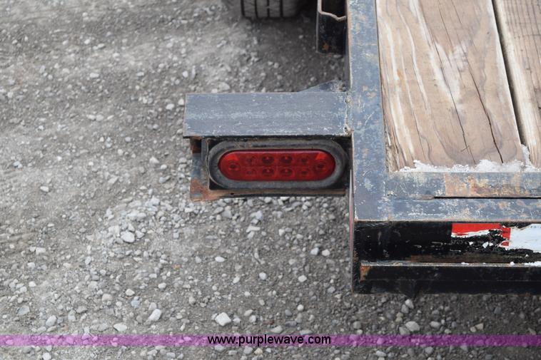 image for item E6225 2002 Utility trailer