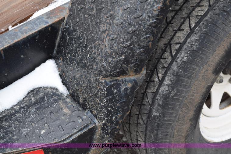 image for item E6225 2002 Utility trailer