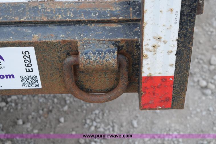 image for item E6225 2002 Utility trailer