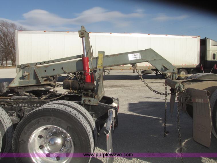 image for item G9754 Walker WW-20 fifth wheel wrecker attachment
