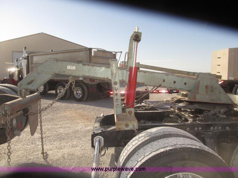 image for item G9754 Walker WW-20 fifth wheel wrecker attachment