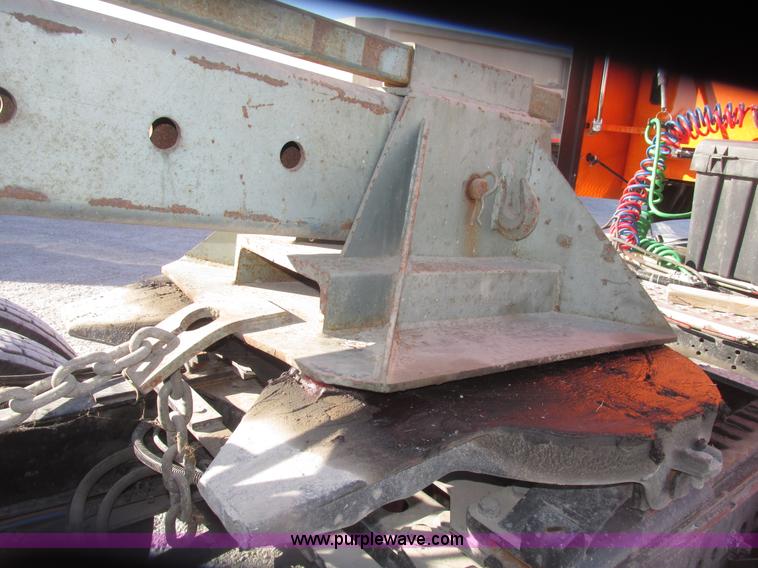 image for item G9754 Walker WW-20 fifth wheel wrecker attachment