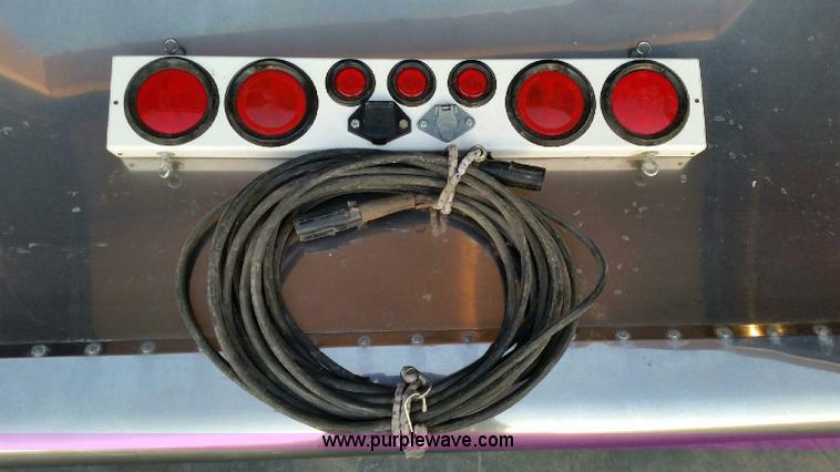 image for item G9754 Walker WW-20 fifth wheel wrecker attachment