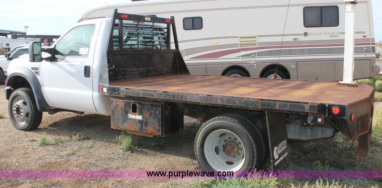 image for item H1573 2009 Ford F550 flatbed truck