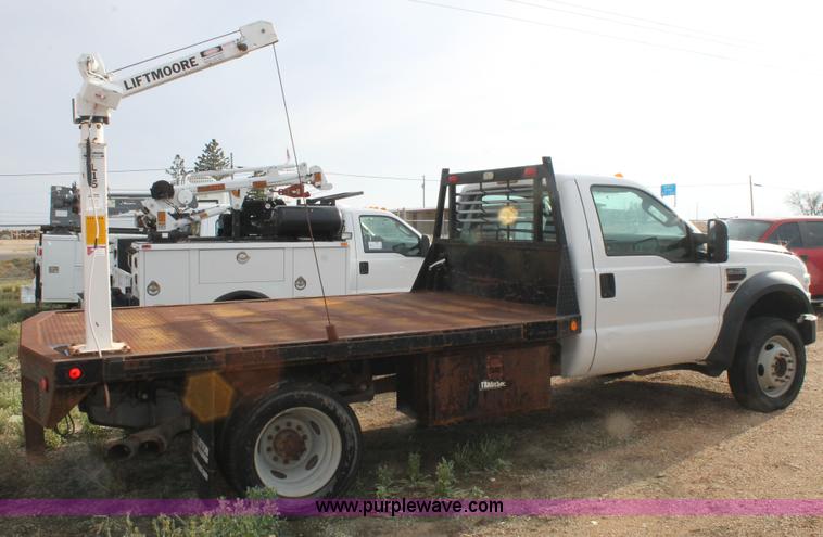 image for item H1573 2009 Ford F550 flatbed truck