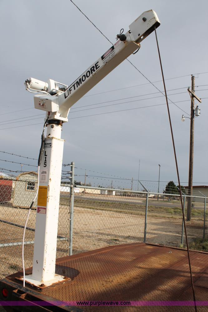 image for item H1573 2009 Ford F550 flatbed truck