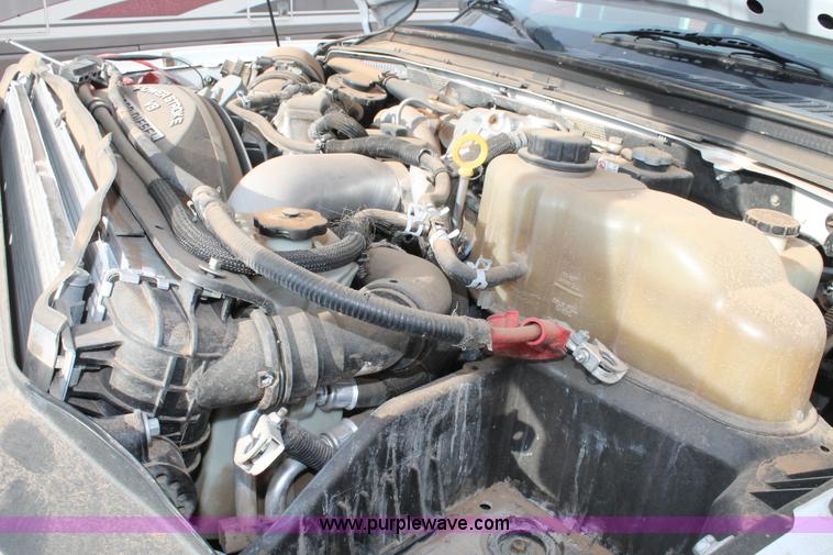 image for item H1573 2009 Ford F550 flatbed truck