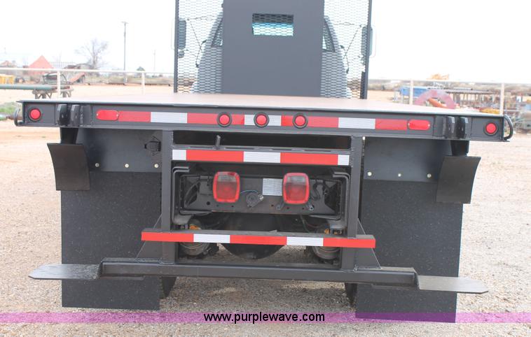 image for item H1575 2002 Chevrolet C8500 flatbed truck