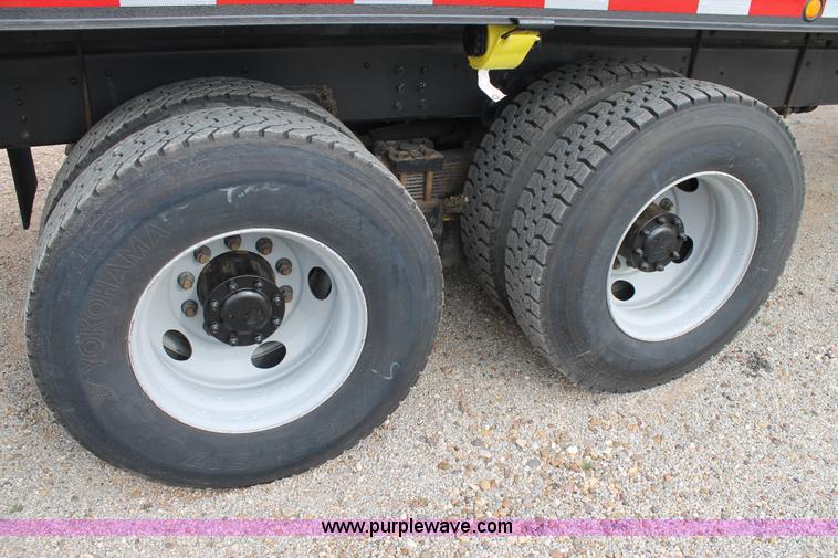 image for item H1575 2002 Chevrolet C8500 flatbed truck