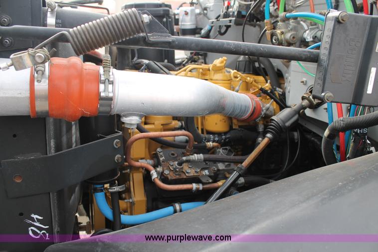 image for item H1575 2002 Chevrolet C8500 flatbed truck