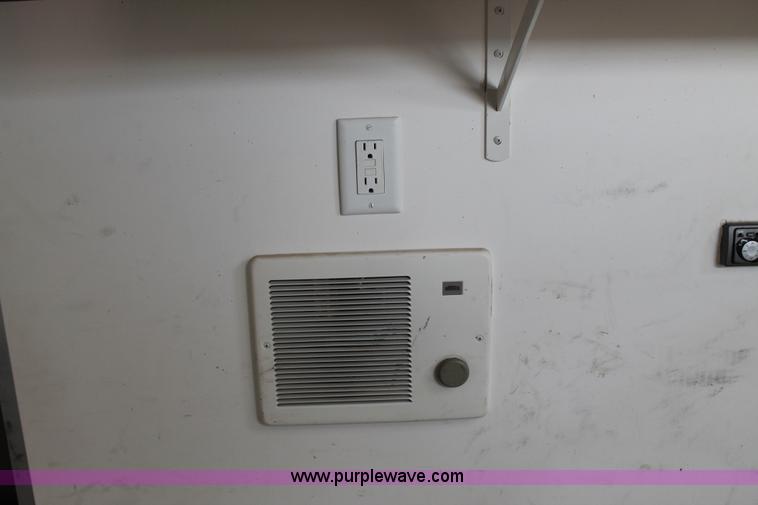 image for item H1576 2002 Coachcraft enclosed fiber optics splitting trailer