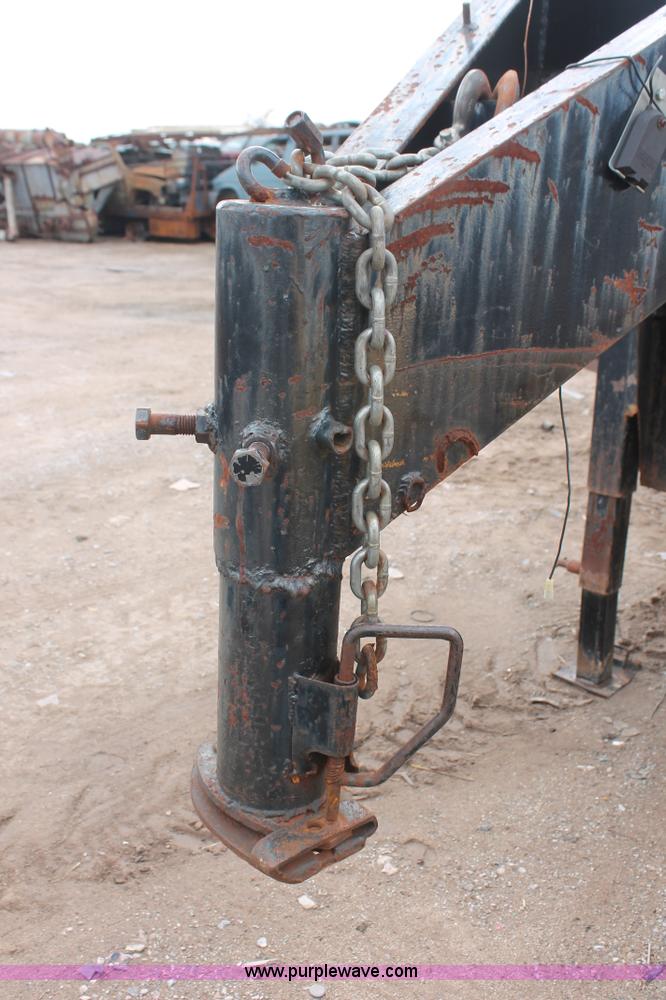 image for item H5904 1984 gooseneck flatbed trailer