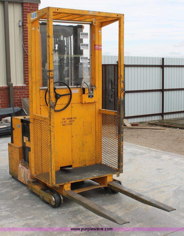 image for item H5905 Big Joe SSC 30730 forklift