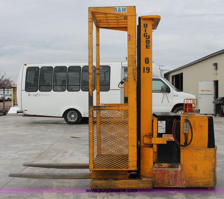 image for item H5905 Big Joe SSC 30730 forklift
