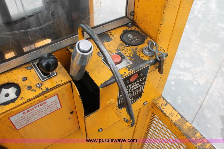 image for item H5905 Big Joe SSC 30730 forklift
