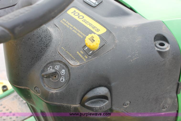 image for item H5906 John Deere LA175 lawn mower