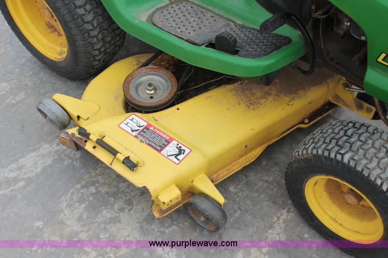 image for item H5906 John Deere LA175 lawn mower