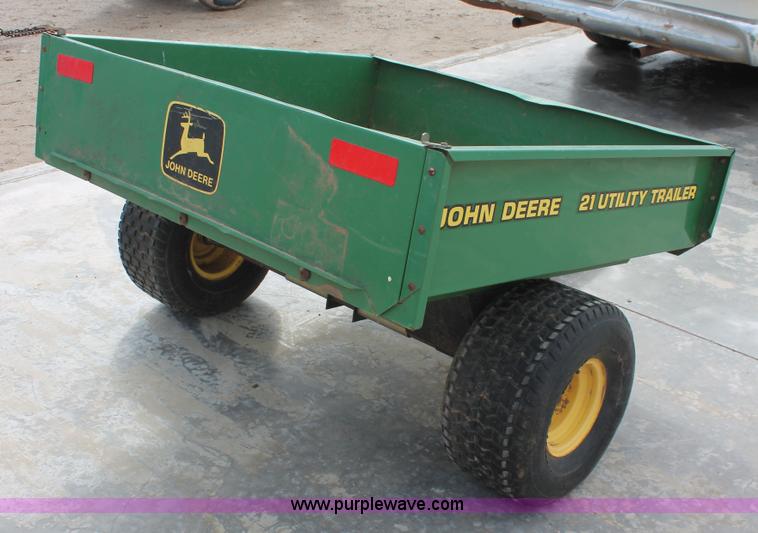 image for item H5907 John Deere 21 dump trailer