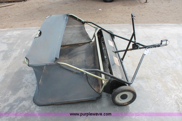 image for item H5908 John Deere lawn rake